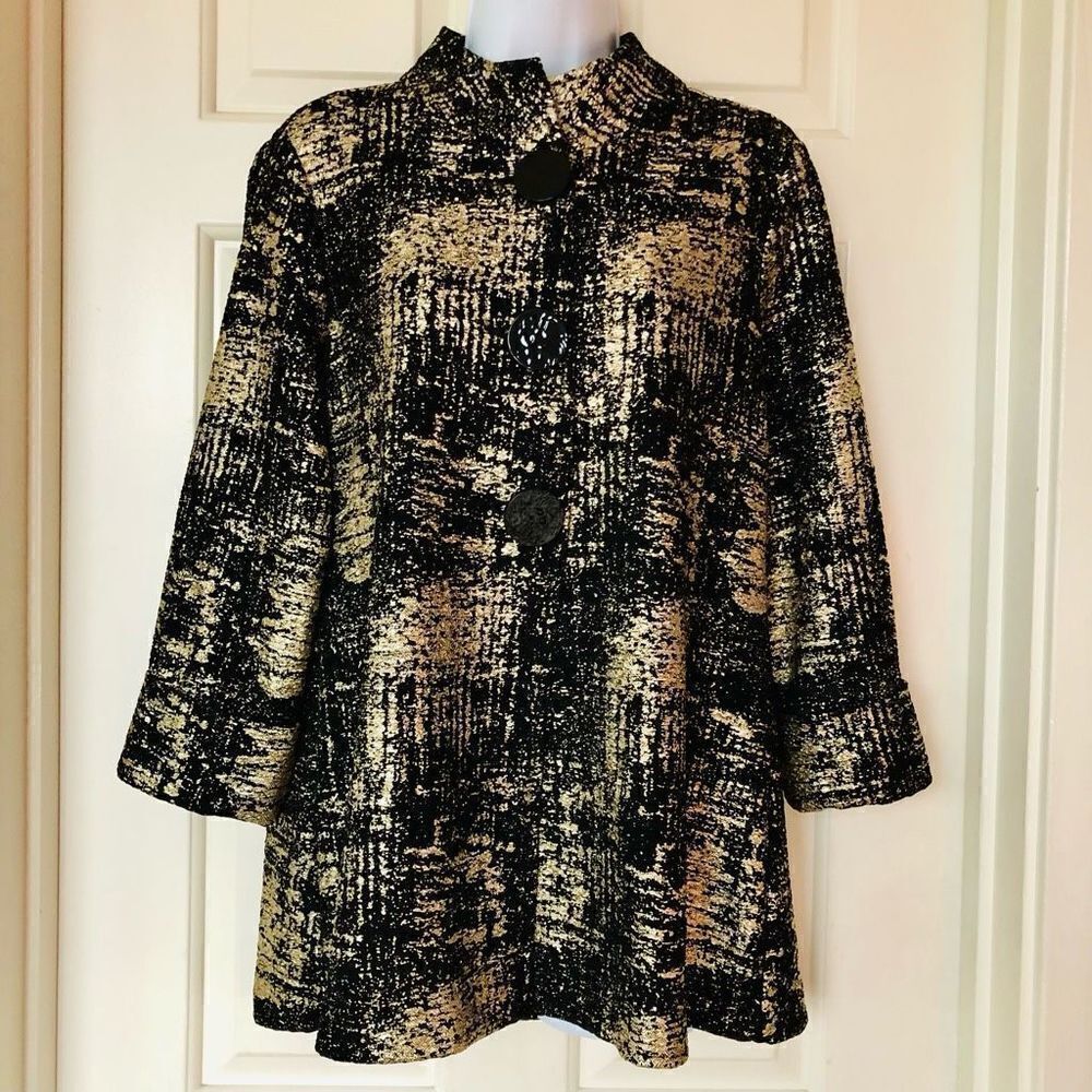 NWOT JM Collection Gold Metallic Print Jacket